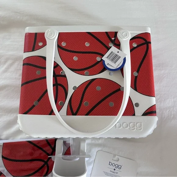 NWT Large Basketball Bogg Bag With Accessories - Picture 4 of 6